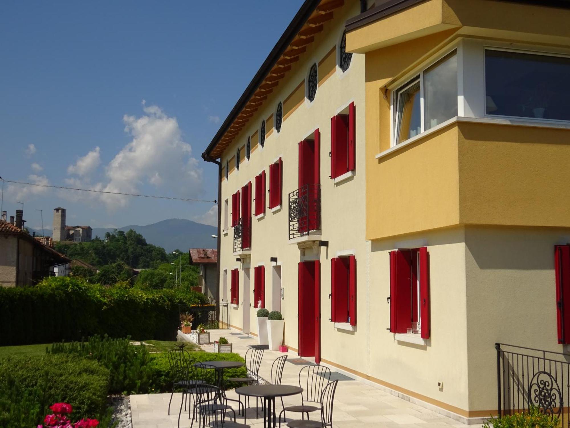 Casa Novecento Acomodação com café da manhã Feltre Exterior foto